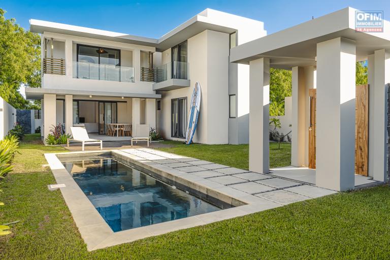 Tamarin vente villa 4 chambres avec piscine accessible aux étrangers situé au cœur de la Smart City de Tamarin à 5 minutes de la plage.