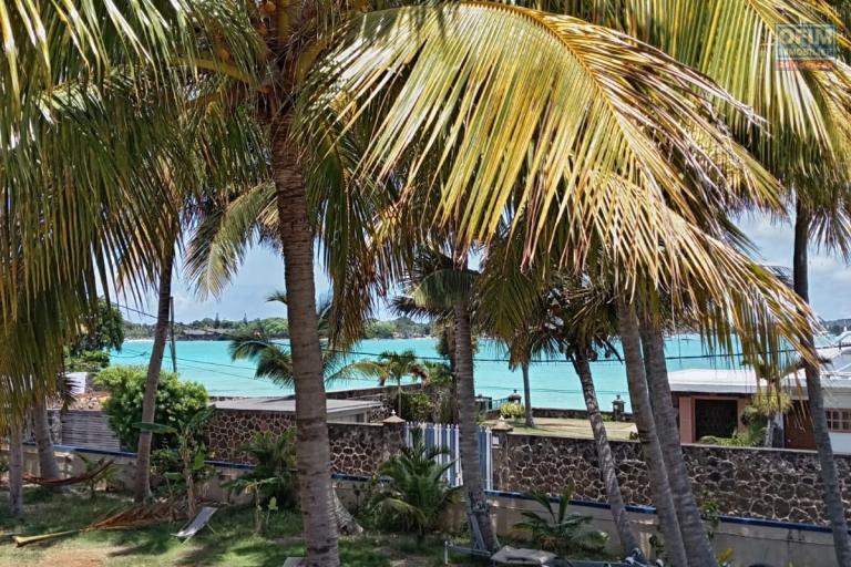 À louer – Maison pieds dans l’eau à Pointe aux Canonniers