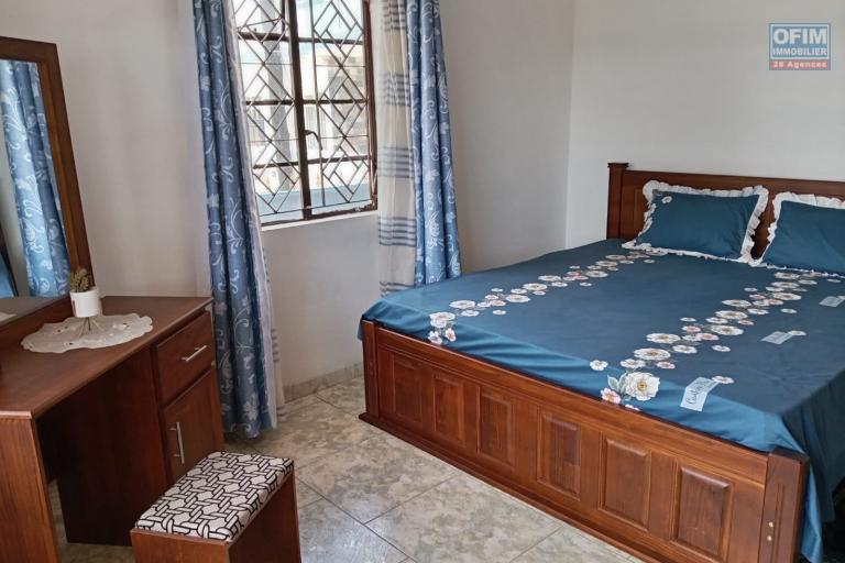 À louer – Maison pieds dans l’eau à Pointe aux Canonniers