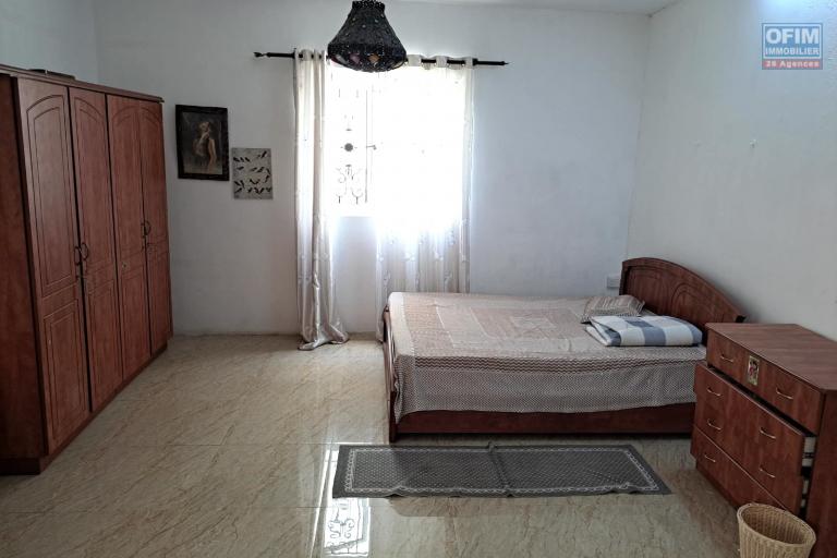 Albion – À vendre : spacieuse maison 2 chambres dans le morcellement Beerjeraz