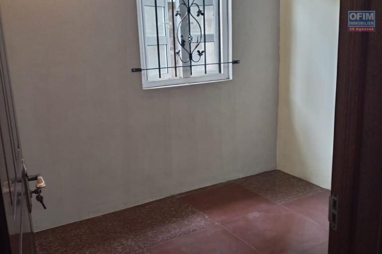 A VENDRE Grand Gaube, duplex 2 chambres. (60 M2)