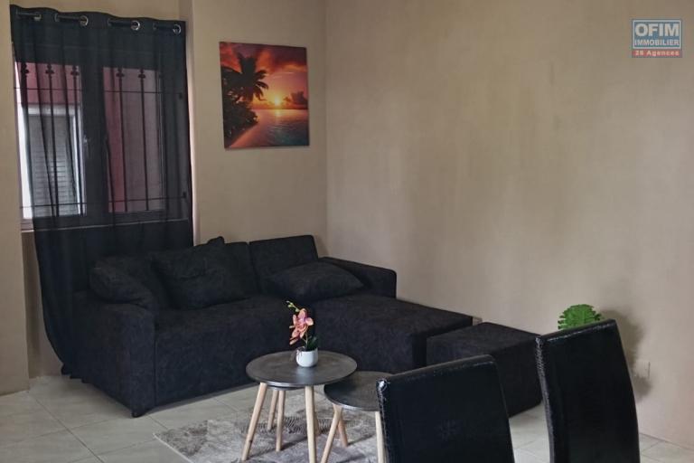 &Agrave; LOUER &ndash; Appartement r&eacute;nov&eacute; avec piscine commune - Pereyb&egrave;re