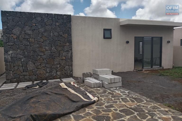 Saisissez une occasion unique d'acquérir une villa spacieuse et moderne à Grand Baie, dans un programme exclusif de 4 villas de luxe.