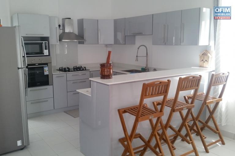 Superbe villa neuve de 3 chambres avec piscine priv&eacute;e &agrave; louer en long terme &agrave; Flic en Flac, situ&eacute;e dans un quartier calme et r&eacute;sidentiel, id&eacute;ale pour une famille