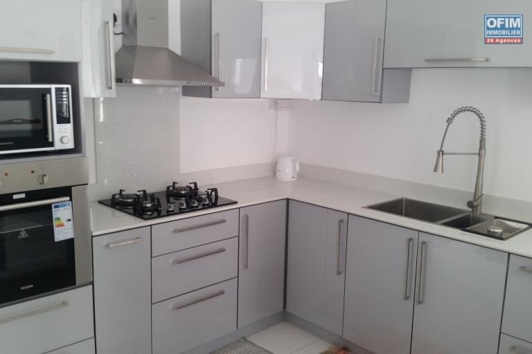 Superbe villa neuve de 3 chambres avec piscine priv&eacute;e &agrave; louer en long terme &agrave; Flic en Flac, situ&eacute;e dans un quartier calme et r&eacute;sidentiel, id&eacute;ale pour une famille