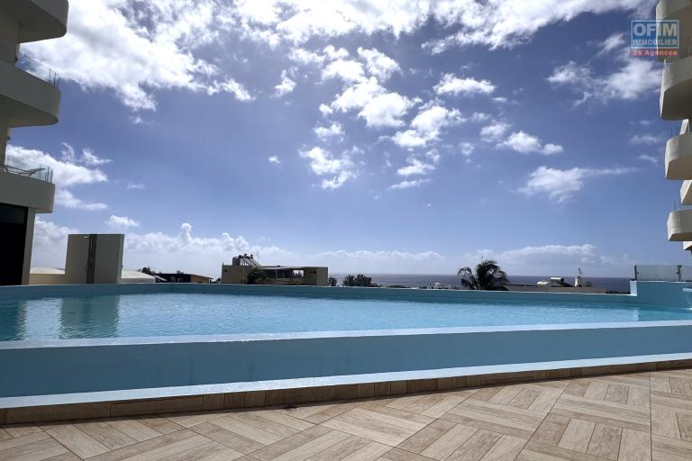 Flic en Flac &ndash; &Agrave; louer bel appartement 1 chambre situ&eacute; dans une r&eacute;sidence de standing avec piscine, salle de sport et parking couvert.