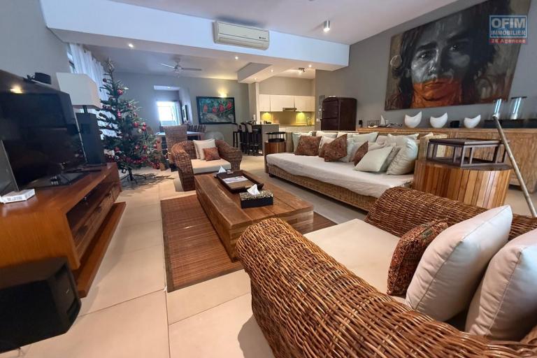 BAIN BOEUF: Stunning Balinese-inspired apartment – Sea view & beach access