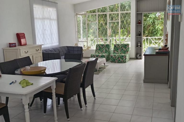 POINTE AUX CANNONIERS - Maison familiale avec appartement indépendant – Quartier calme, proche plage