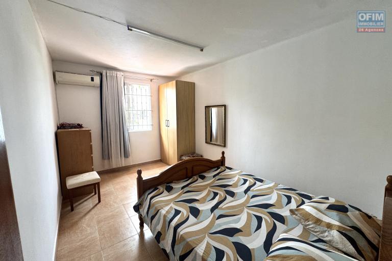 Rivi&egrave;re Noire &ndash; &Agrave; louer appartement 2 chambres, proche des commerces