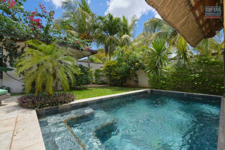 A vendre villa dans une r&eacute;sidence de prestige accessible aux &eacute;trangers. A deux minutes du centre de Grand Baie.