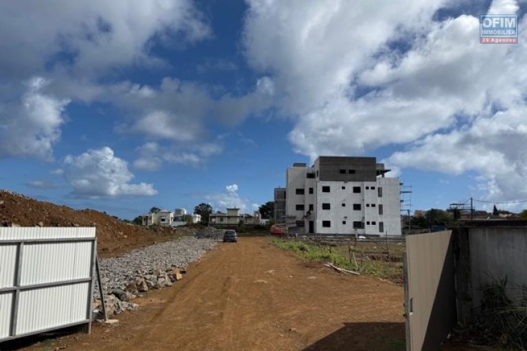 &Agrave; vendre appartement au 1er etage 3 chambres accessible aux etrangers &agrave; Trou aux Biches.