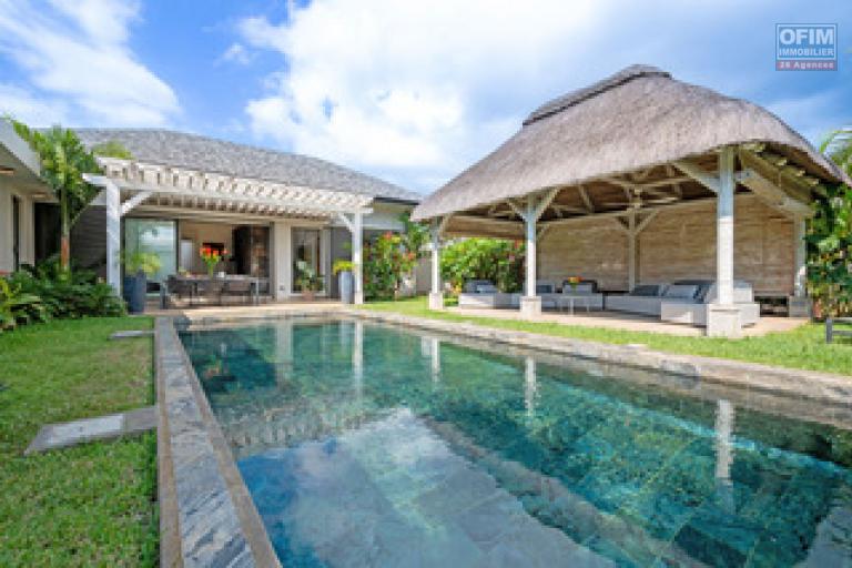 For sale: magnificent villa in a residence accessible to foreigners in Grand Baie, La Salette.
