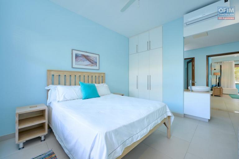 A vendre magnifique appartement de 3 chambres en suite accessible aux étrangers à Bain Bœuf.