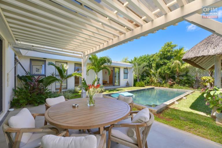 A vendre magnifique villa dans une residence accessible aux etrangers &agrave; Grand Baie, La Salette.