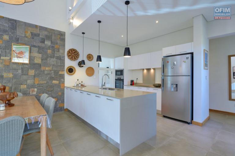A vendre magnifique villa dans une residence accessible aux etrangers &agrave; Grand Baie, La Salette.