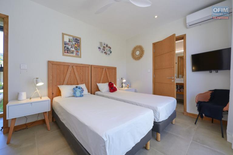 A vendre magnifique villa dans une residence accessible aux etrangers &agrave; Grand Baie, La Salette.