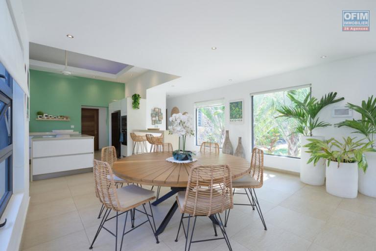 A vendre magnifique villa dans une residence accessible aux etrangers &agrave; Grand Baie.