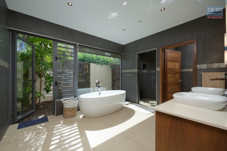 A vendre magnifique villa dans une residence accessible aux etrangers &agrave; Grand Baie.