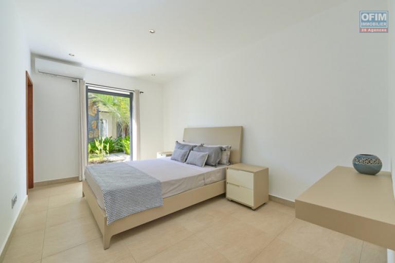 A vendre magnifique villa dans une residence accessible aux etrangers à Grand Baie.