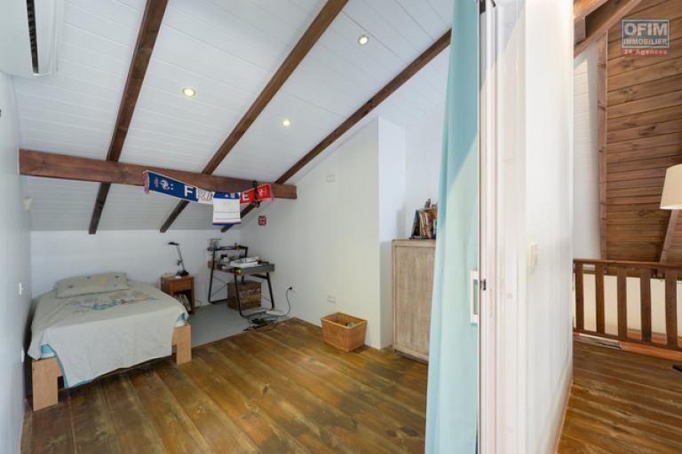 A vendre magnifique villa dans une residence accessible aux etrangers &agrave; Pereybere.