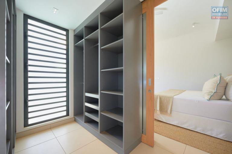 A vendre magnifique villa de 4 chambres en suite accessible aux etrangers à Pereybere.