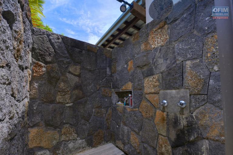 A vendre villa 3 chambres accessible aux etrangers emplacement idéal à La Salette, Grand Baie.