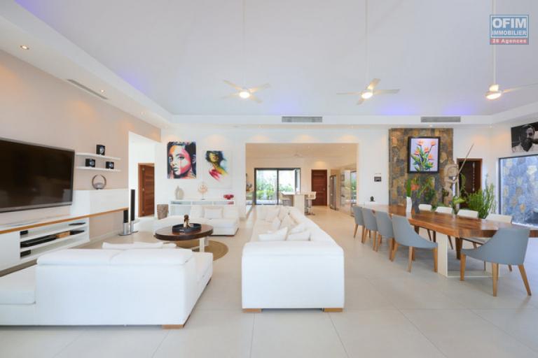 Accessible aux étrangers Maison / Villa GRAND BAIE - PEREYBERE - POINTE AUX CANONNIERS – photo 6 sur 17
