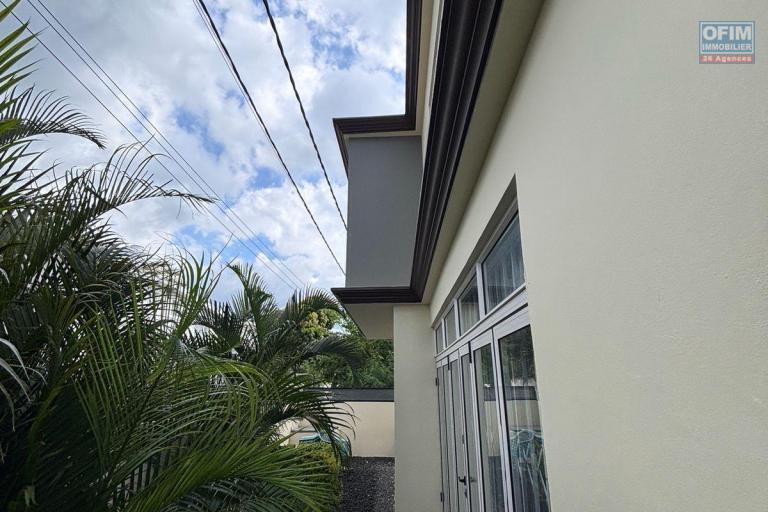 &Agrave; VENDRE &ndash; Maison divis&eacute;e en 2 appartements &ndash; Pereybere