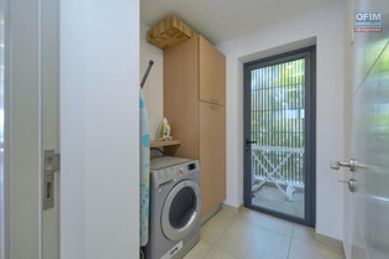 A vendre appartement de 3 chambres Accessible aux &eacute;trangers &agrave; Pointe Aux Canonniers.