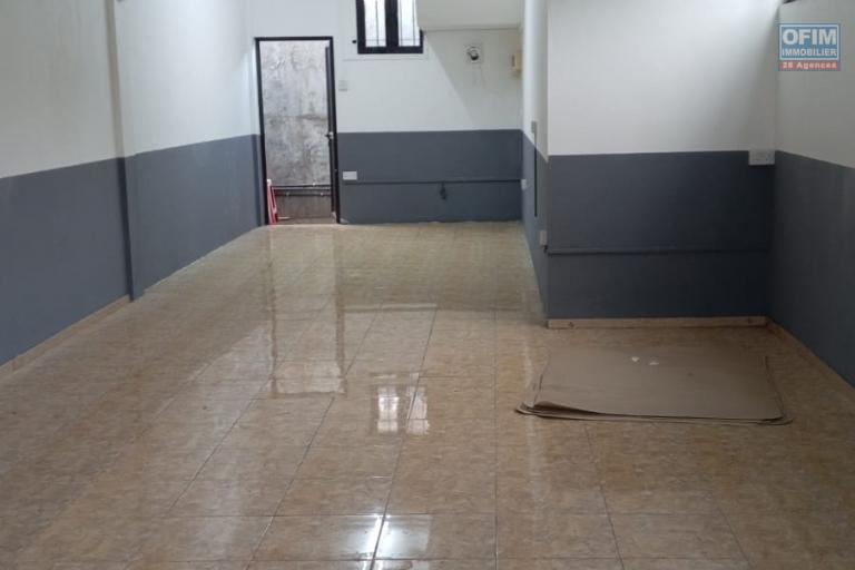 A louer, local commercial - TRIOLET