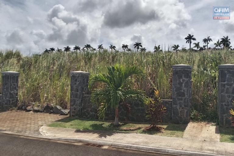 Vente Terrain GRAND BAIE - PEREYBERE - POINTE AUX CANONNIERS – photo 2 sur 4