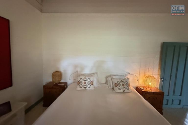 A vendre magnifique villa de 3 chambres &agrave; Mont Piton 1.