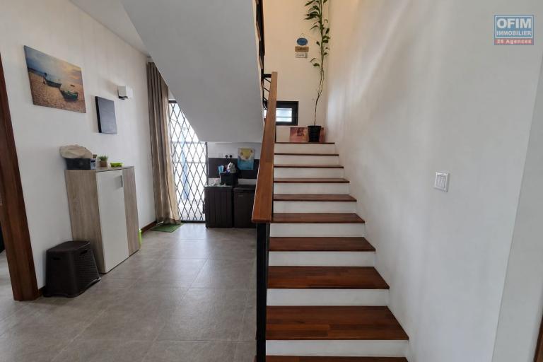 A LOUER a partir du 1er juillet 2026 / villa r&eacute;cente 3 chambres au c&oelig;ur de grand baie &ndash; &Icirc;le Maurice