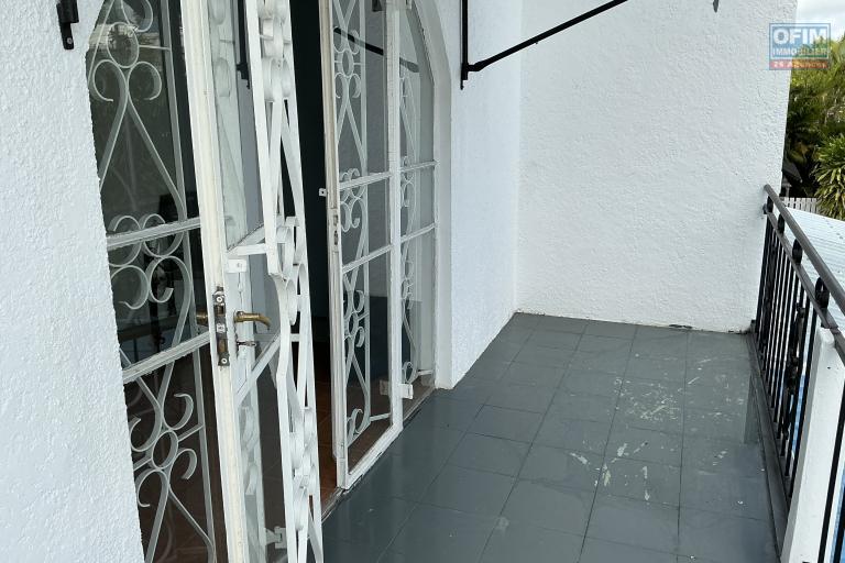 &Agrave; VENDRE &ndash; Duplex 3 chambres &agrave; Pereyb&egrave;re dans r&eacute;sidence s&eacute;curis&eacute;e avec piscine / &Icirc;le Maurice