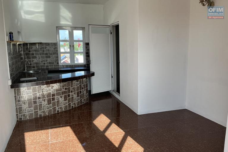 À vendre – Bel appartement avec vue mer à Grand Gaube