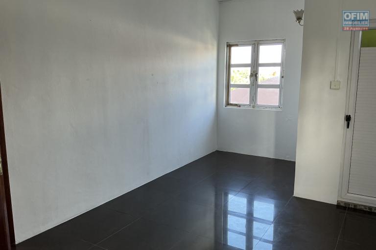 À vendre – Bel appartement avec vue mer à Grand Gaube