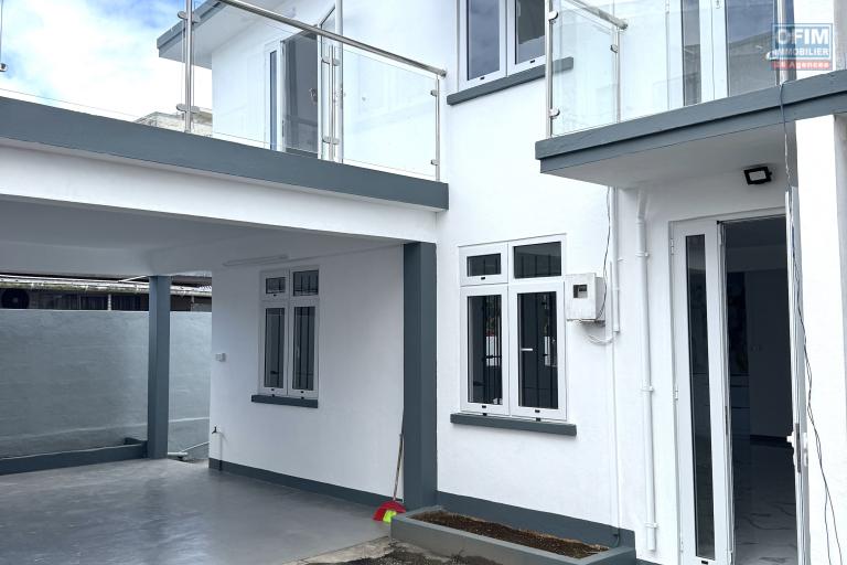 Sodnac Ile Maurice – À louer maison non meublée entièrement rénovée, située dans un quartier résidentiel et calme.
