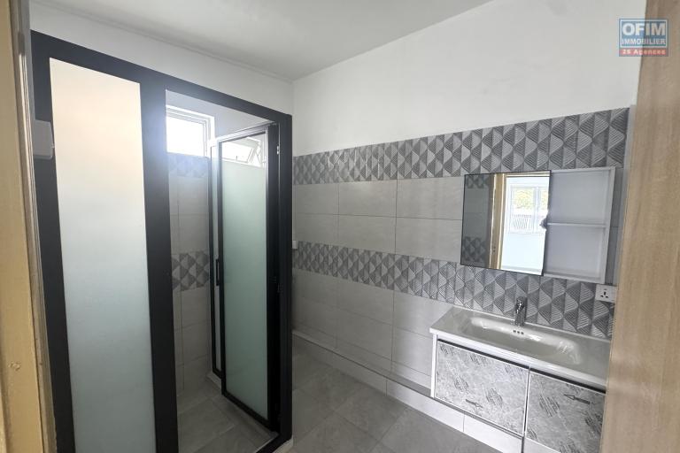 Sodnac Ile Maurice – À louer maison non meublée entièrement rénovée, située dans un quartier résidentiel et calme.