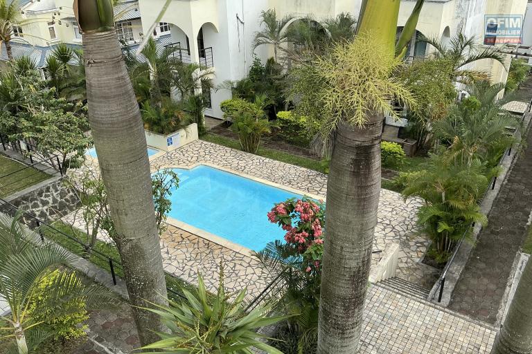 À LOUER – GRAND BAIE maison sur 2 étages avec rooftop aménagé dans résidence sécurisée. Île Maurice