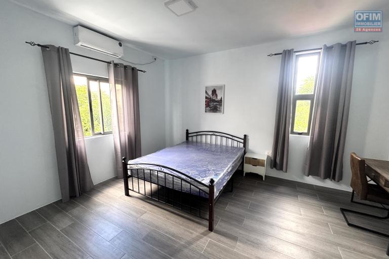 Flic en Flac à louer duplex neuf, 3 chambres proches plage et commodités
