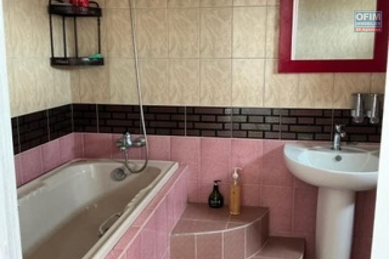 À VENDRE – Triplex avec vue mer à Barachois 3, Melville