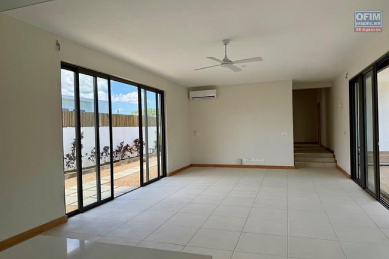 Villa F4 avec piscine Vivez dans le luxe et le confort proche centre commercial de la Croisette de Grand Baie dans un lotissement privé Bois Chandelle