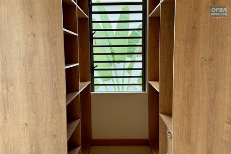 Villa F4 avec piscine Vivez dans le luxe et le confort proche centre commercial de la Croisette de Grand Baie dans un lotissement privé Bois Chandelle