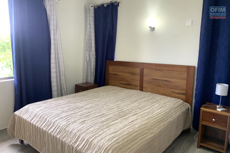 Flic En Flac île Maurice à louer récente villa cinq chambres avec piscine et garage située dans un morcellement sécurisé au calme.