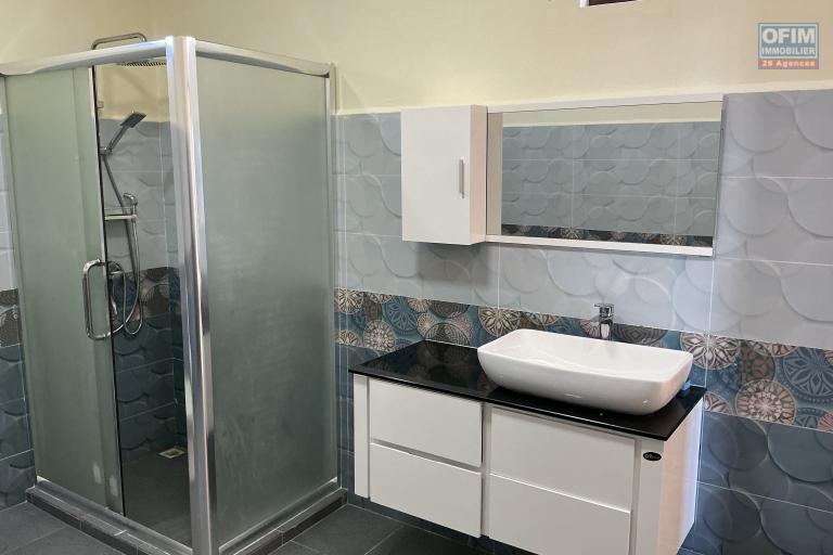 Villa familiale neuve de 4 chambres à Calodyne