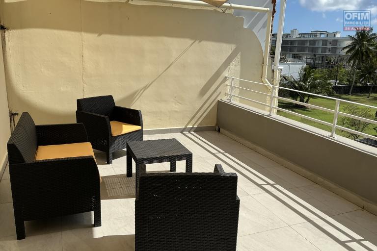&Agrave; LOUER  PENTHOUSE 3 CHAMBRES EN SUITE A PEREYB&Egrave;RE