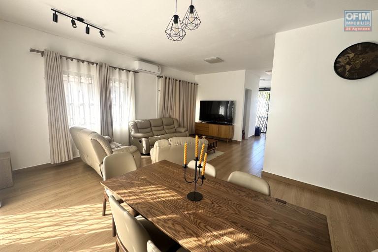 Flic en Flac Ile Maurice – Superbe appartement récent de 3 chambres avec piscine et garage
