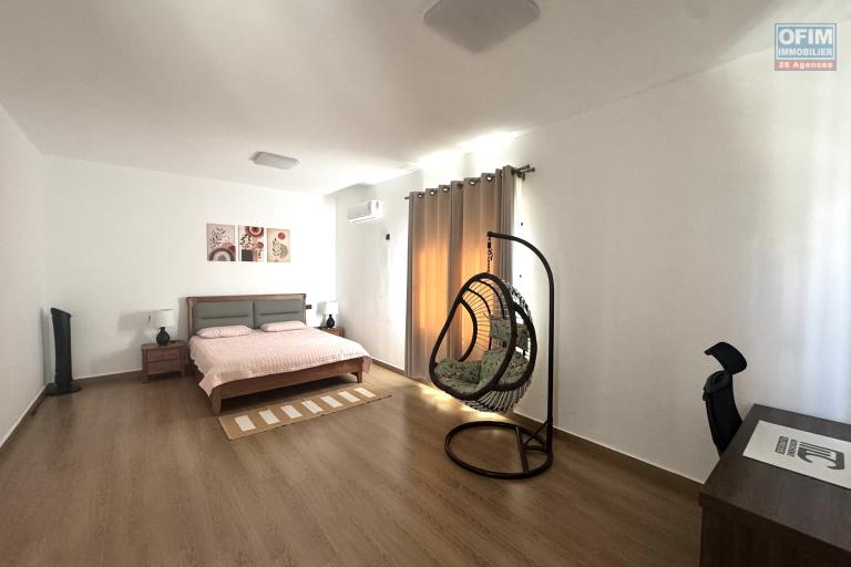 Flic en Flac Ile Maurice – Superbe appartement récent de 3 chambres avec piscine et garage