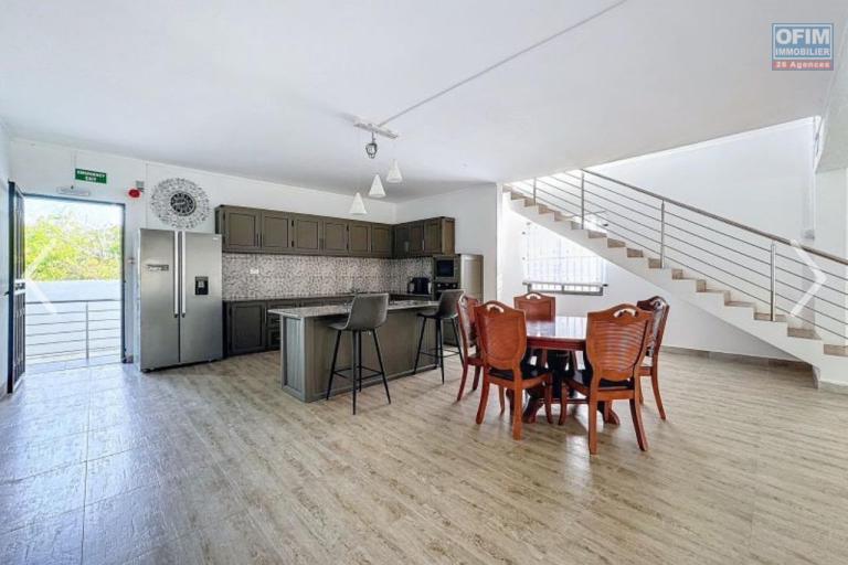 Villa contemporaine construite en 2023 à Grand Baie . Idéale pour une vie de famille ou un investissement locatif