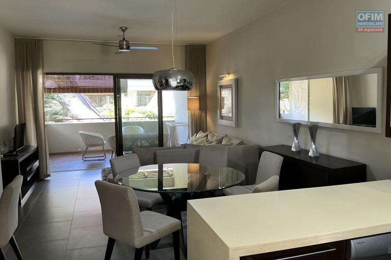 À LOUER coeur de Grand Baie , Appartement 2 chambres dans complexe sécurisé , Coup de coeur assuré